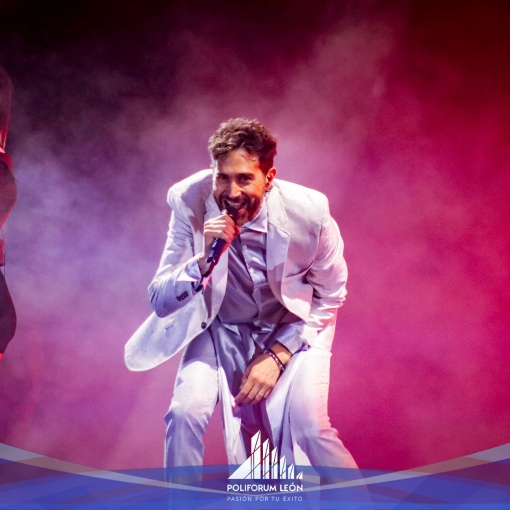 Benny Ibarra conquistó Poliforum León con su gira “Nacer Una Vez Más”